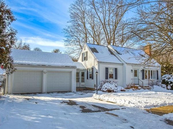 11 Nevins Ave, Longmeadow, MA 01106