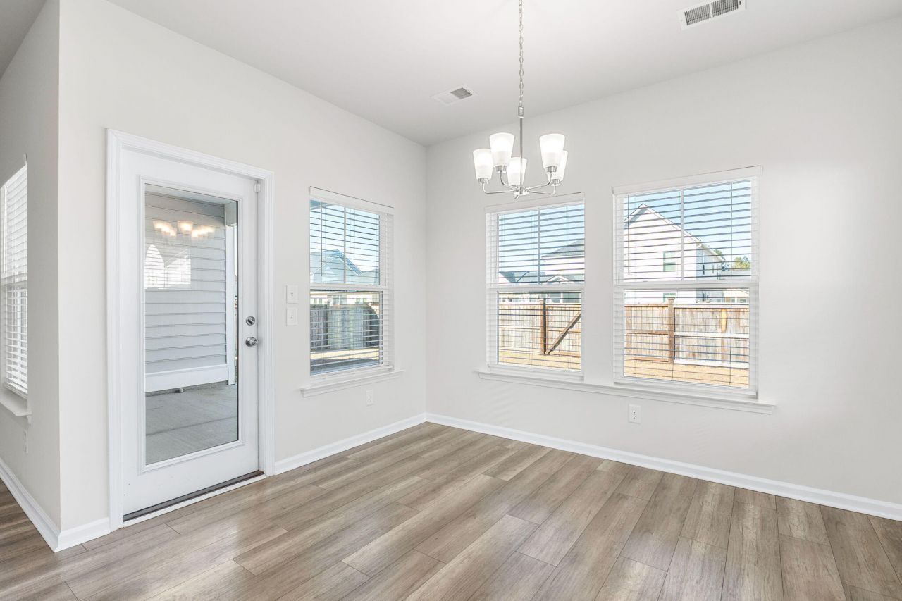 222 Woodland Oak Way Photo 24