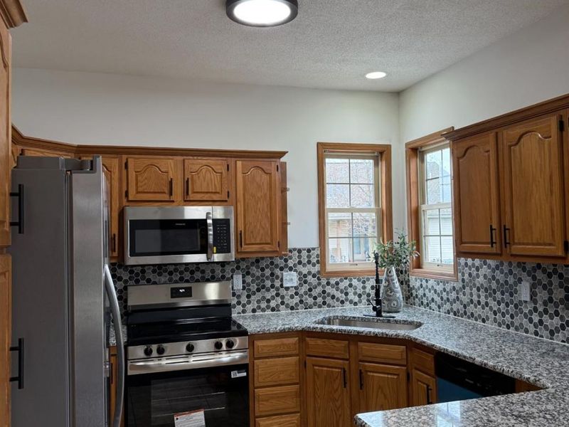 1302 1302 Wedgewood Dr., Fostoria, OH 44830 Photo 4