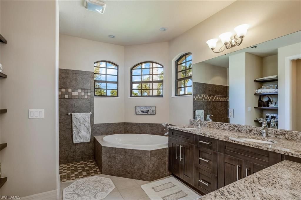 114 SW 51st Ter, Cape Coral, FL 33914 Photo