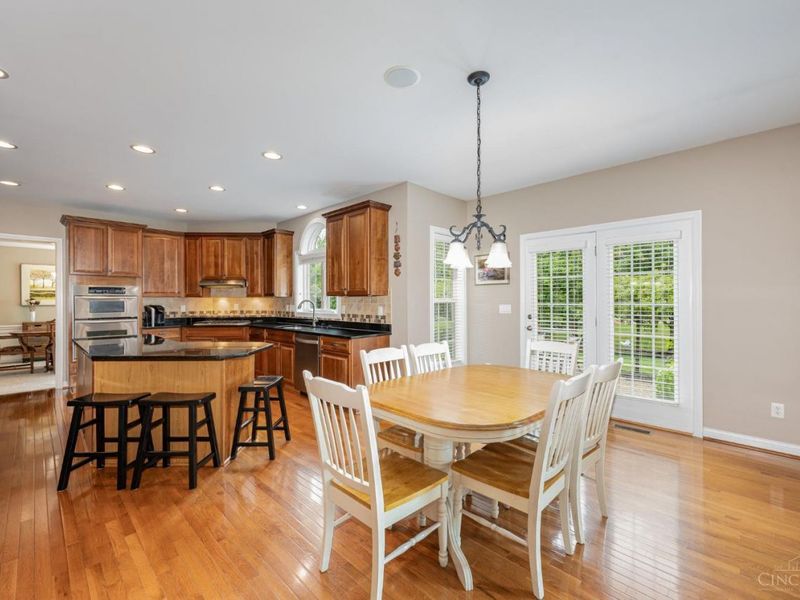 3521 Helendale Court, Deerfield Twp., OH 45040 Photo 9