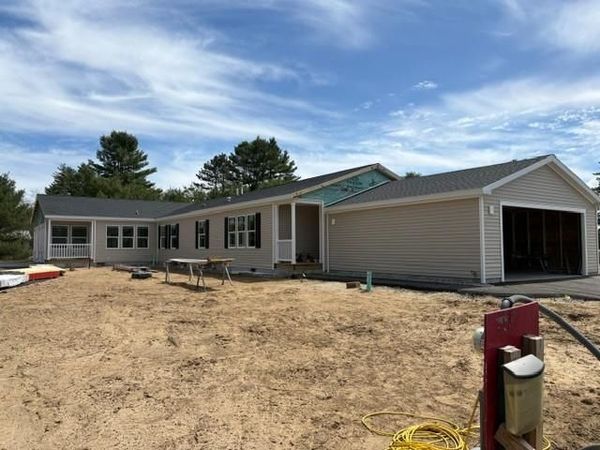18-B Wildflower Lane, Unit 208-97-8-2, Plymouth, NH 03264