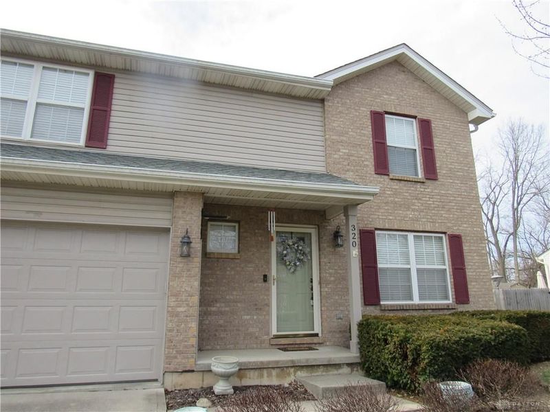 320 Sagebrush Drive, Englewood, OH 45315 Photo 2