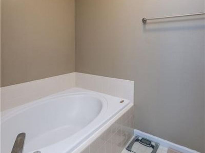 320 Sagebrush Drive, Englewood, OH 45315 Photo 24