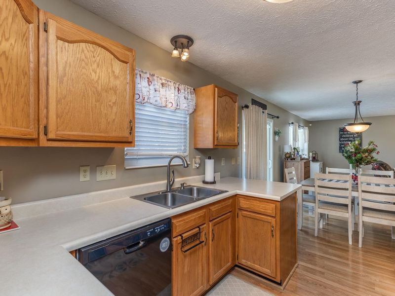 320 Sagebrush Drive, Englewood, OH 45322 Photo 13