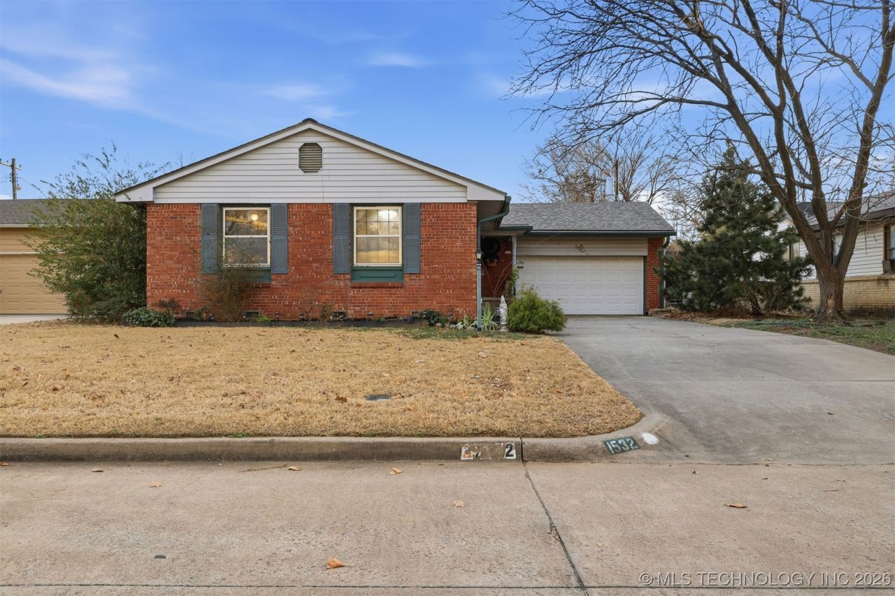 1532 E 59th Place, Tulsa, OK 74105 Main Photo