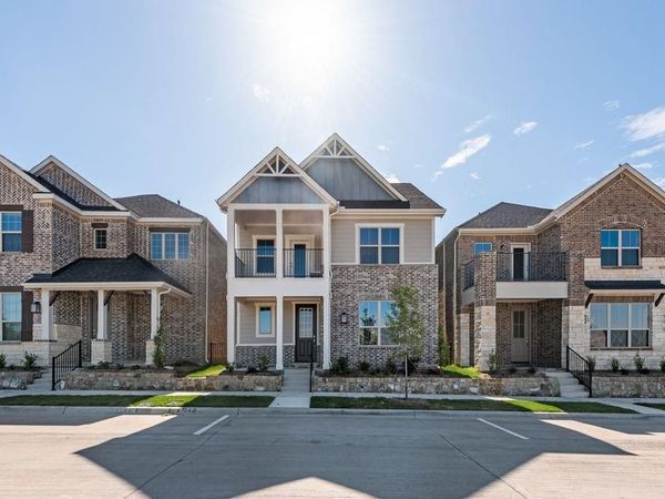 1918 Waterwalk Drive, Rowlett, TX 75088