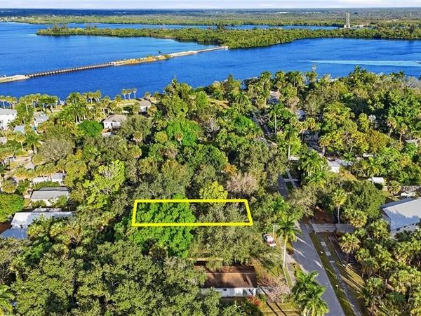 228 Delray AVE , FORT MYERS, FL 33905