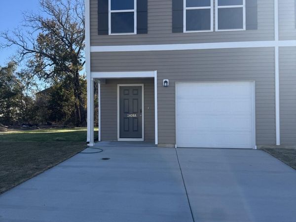 2433 B Brookville Drive, Greenville, NC 27834