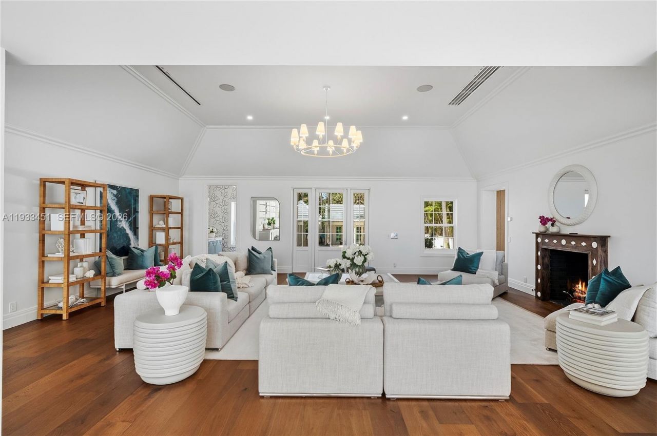 43 N Beach Rd, Jupiter Island, FL 33455 Photo