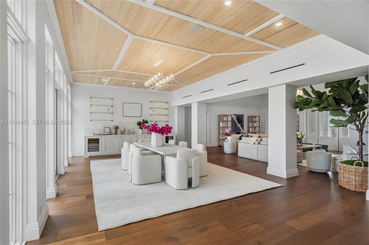 43 N Beach Rd, Jupiter Island, FL 33455 Photo