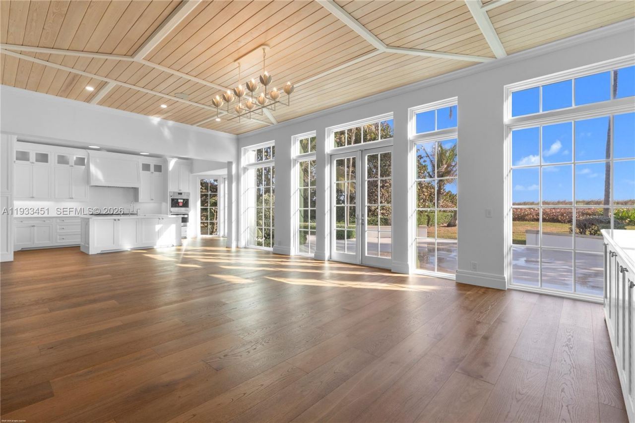 43 N Beach Rd, Jupiter Island, FL 33455 Photo