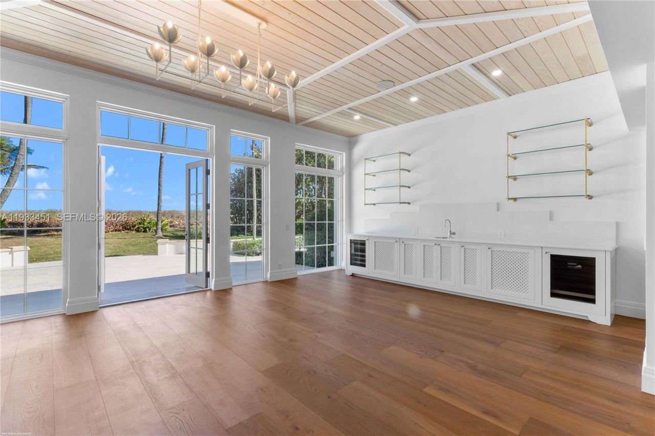 43 N Beach Rd, Jupiter Island, FL 33455 Photo