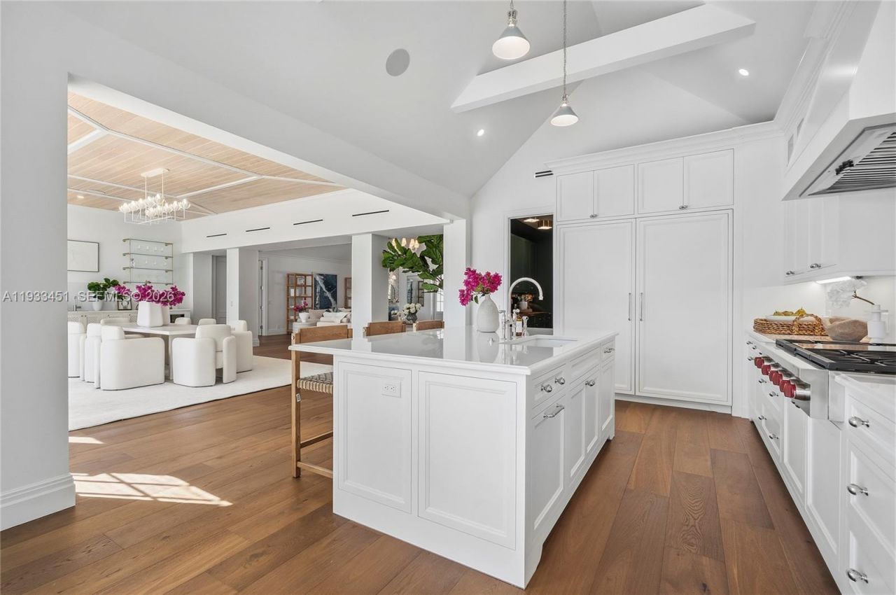 43 N Beach Rd, Jupiter Island, FL 33455 Photo