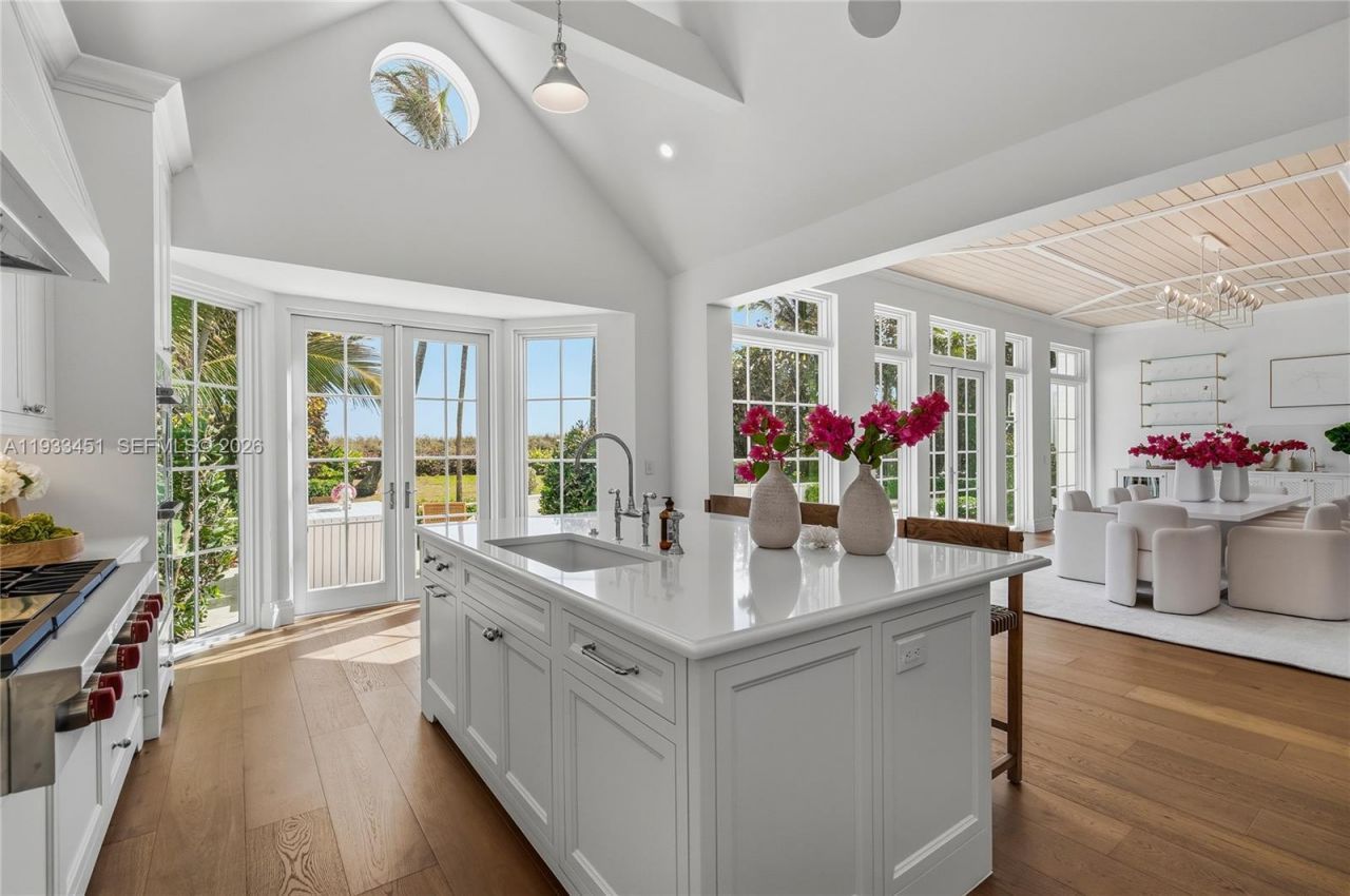 43 N Beach Rd, Jupiter Island, FL 33455 Photo