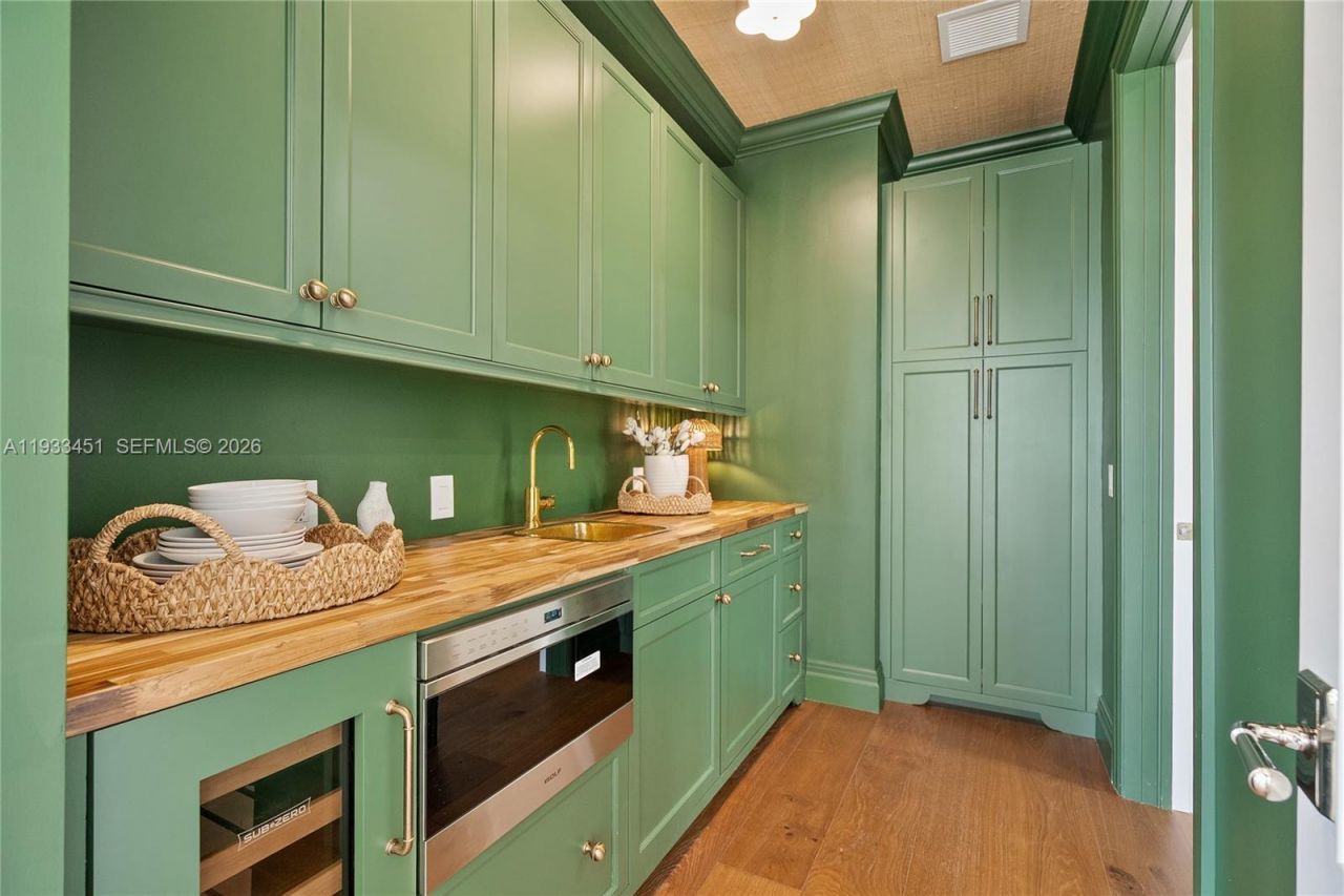 43 N Beach Rd, Jupiter Island, FL 33455 Photo