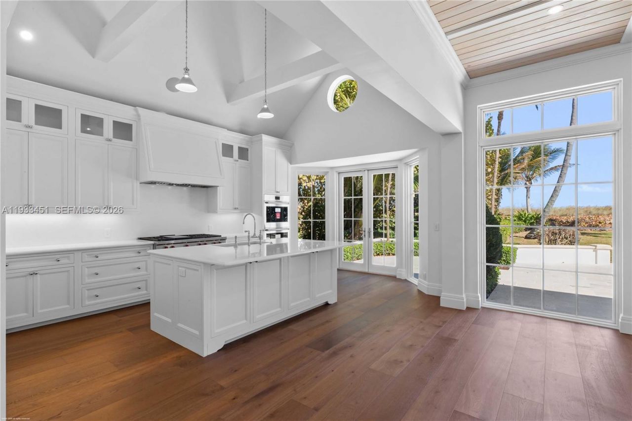 43 N Beach Rd, Jupiter Island, FL 33455 Photo