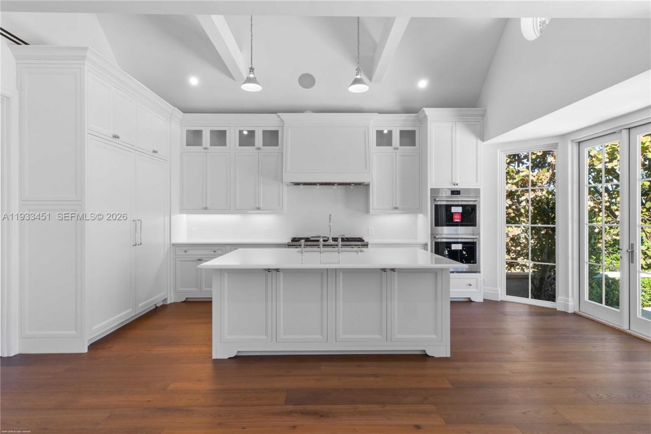 43 N Beach Rd, Jupiter Island, FL 33455 Photo