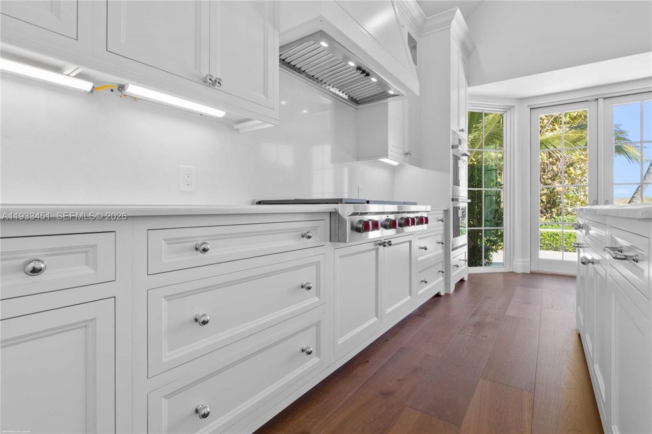 43 N Beach Rd, Jupiter Island, FL 33455 Photo