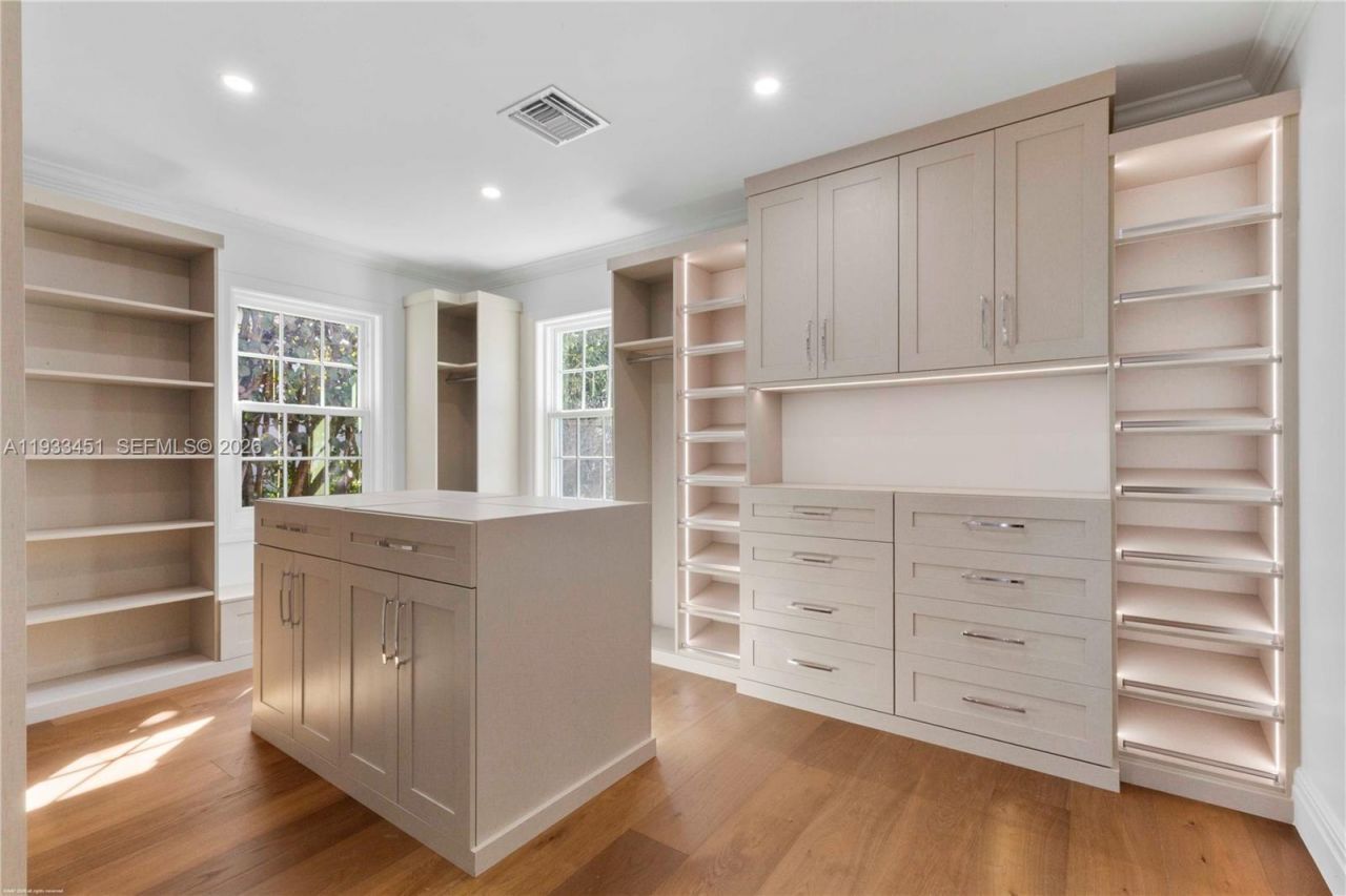 43 N Beach Rd, Jupiter Island, FL 33455 Photo