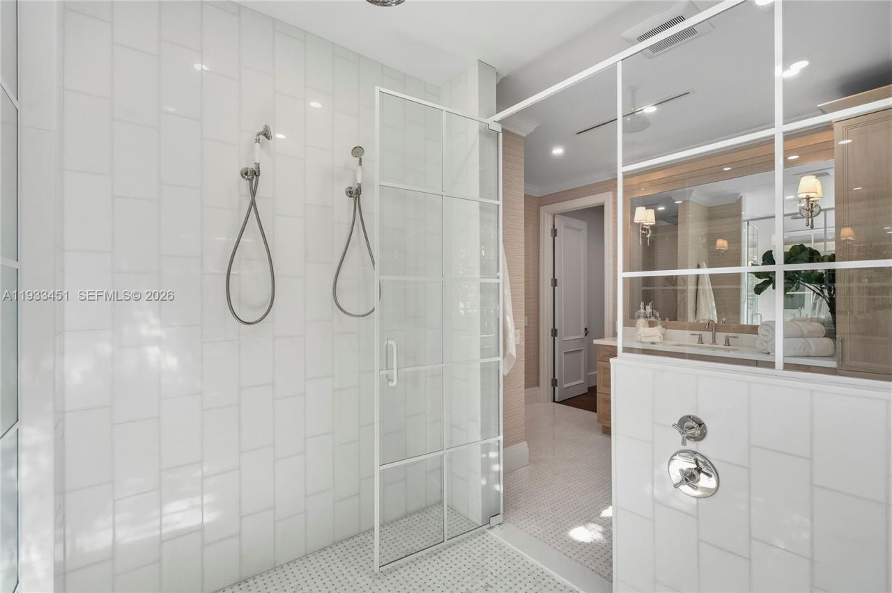 43 N Beach Rd, Jupiter Island, FL 33455 Photo