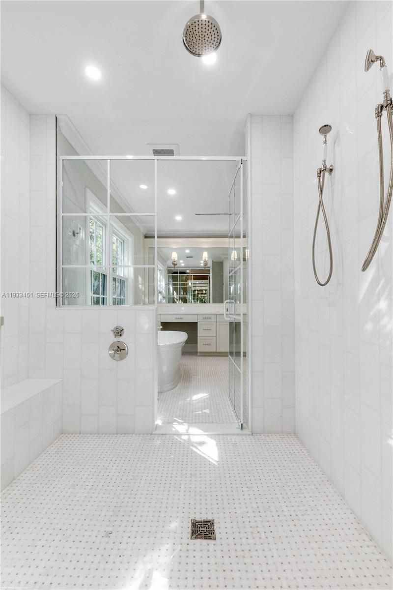 43 N Beach Rd, Jupiter Island, FL 33455 Photo