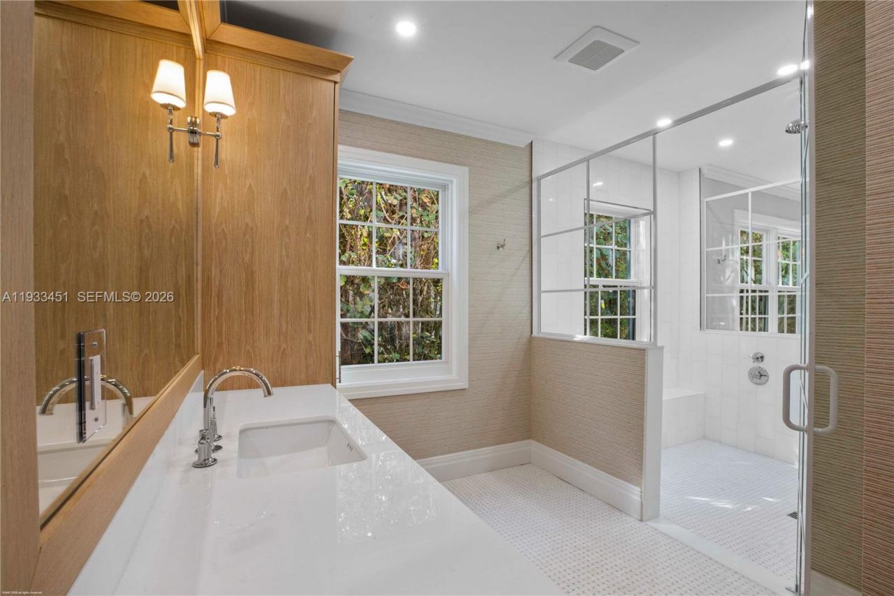 43 N Beach Rd, Jupiter Island, FL 33455 Photo