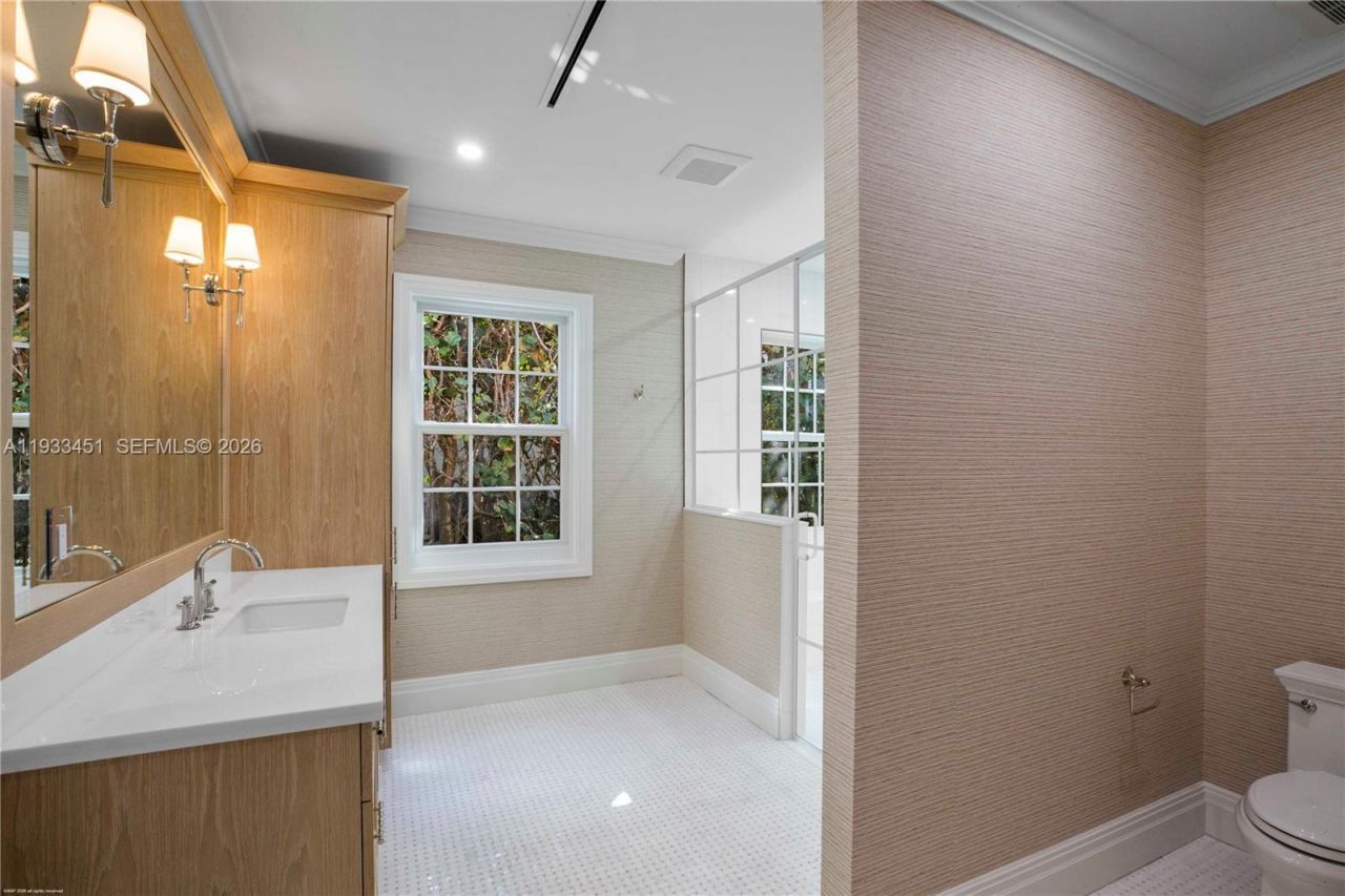 43 N Beach Rd, Jupiter Island, FL 33455 Photo