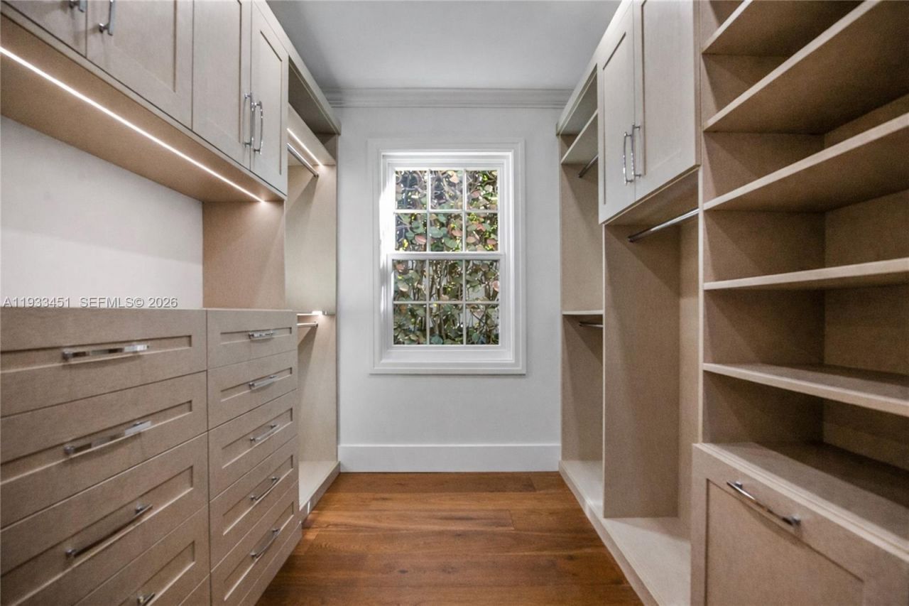 43 N Beach Rd, Jupiter Island, FL 33455 Photo