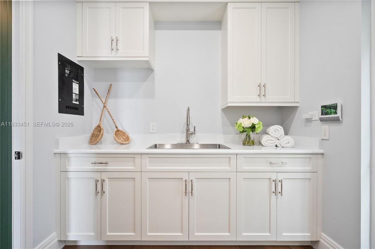 43 N Beach Rd, Jupiter Island, FL 33455 Photo