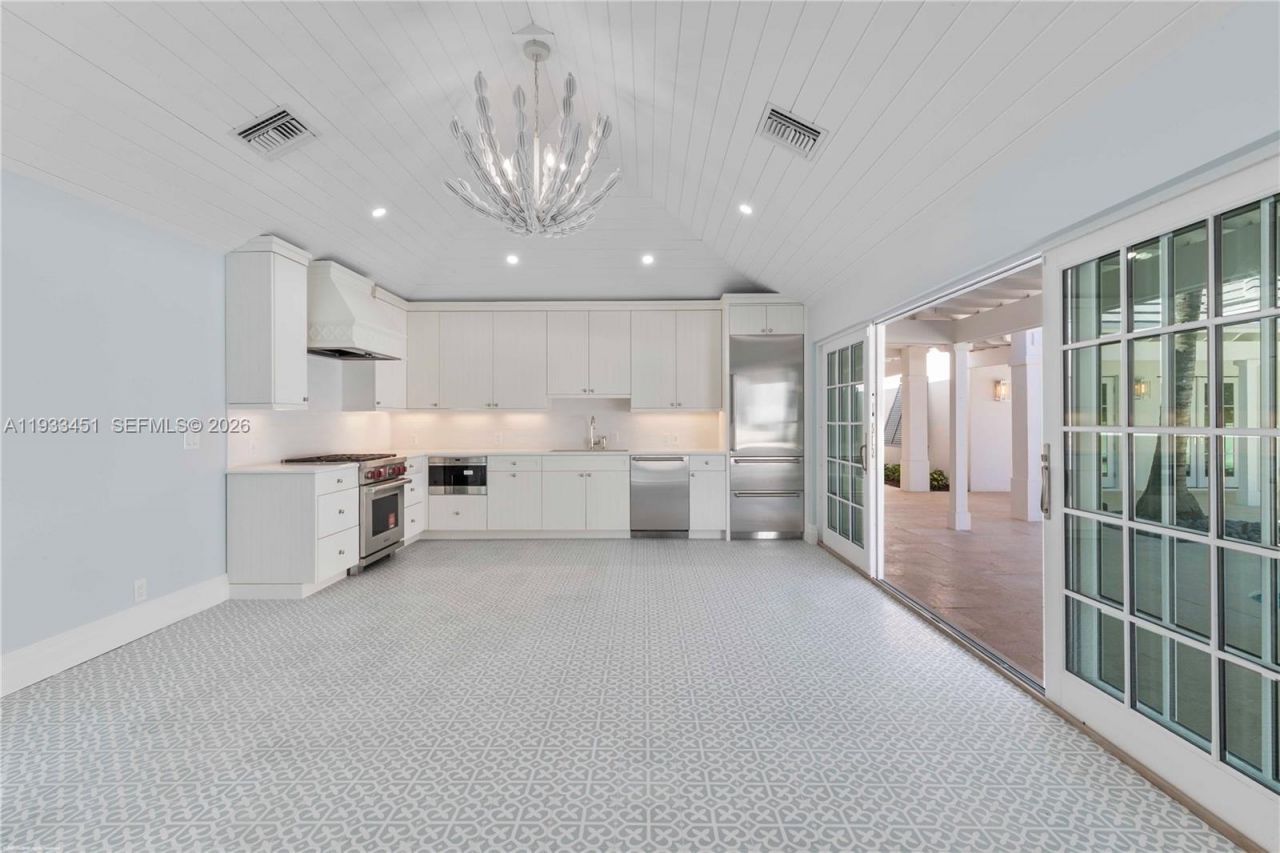 43 N Beach Rd, Jupiter Island, FL 33455 Photo