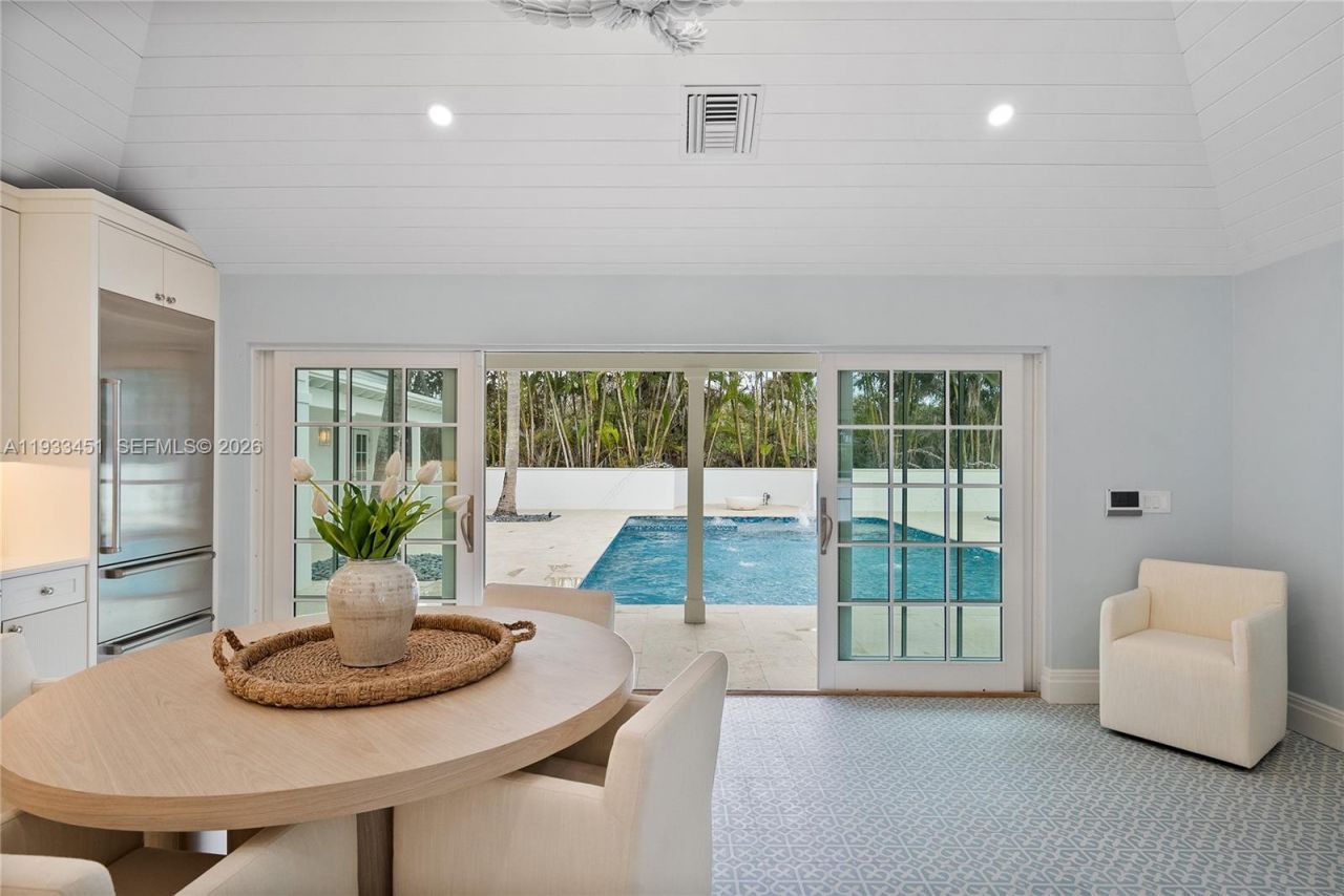 43 N Beach Rd, Jupiter Island, FL 33455 Photo