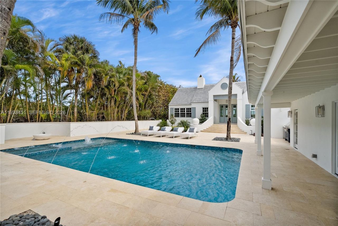 43 N Beach Rd, Jupiter Island, FL 33455 Photo