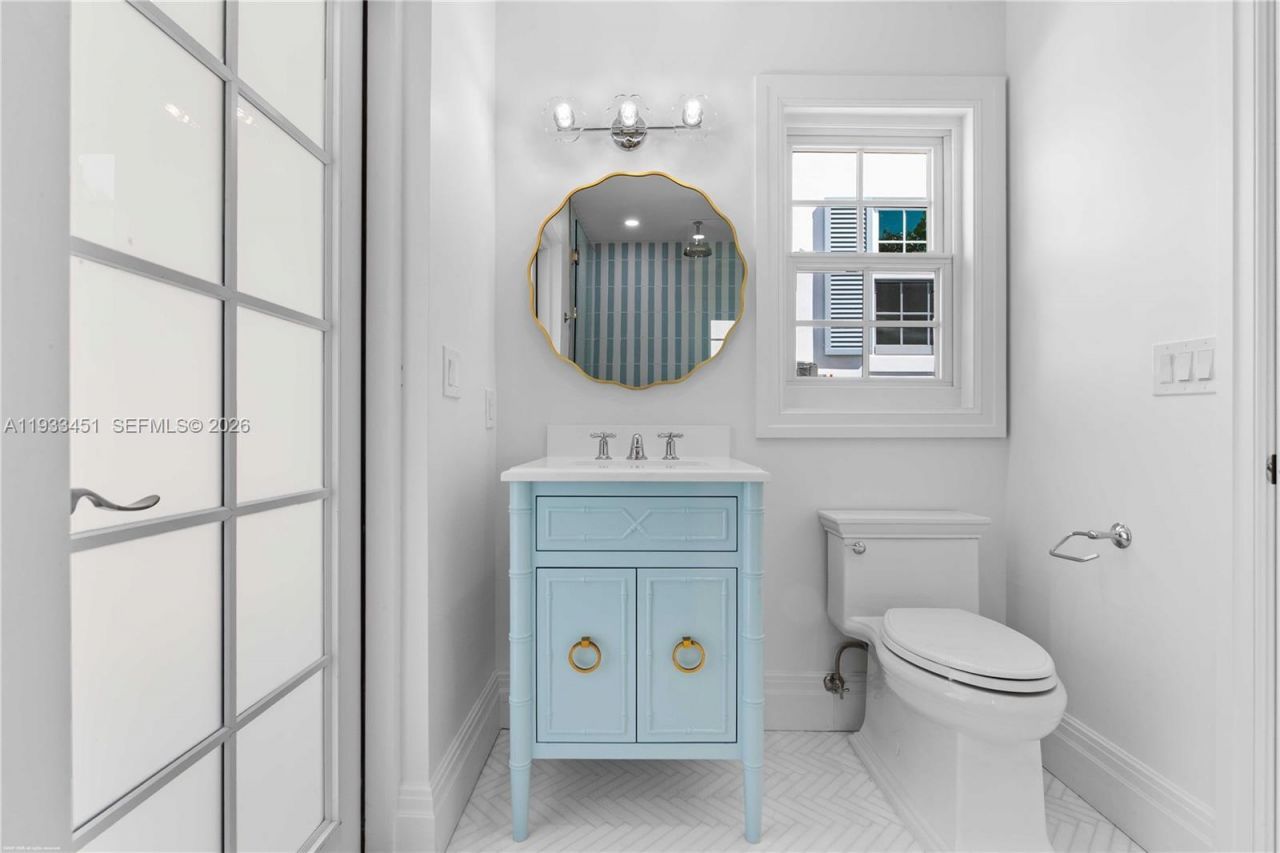 43 N Beach Rd, Jupiter Island, FL 33455 Photo