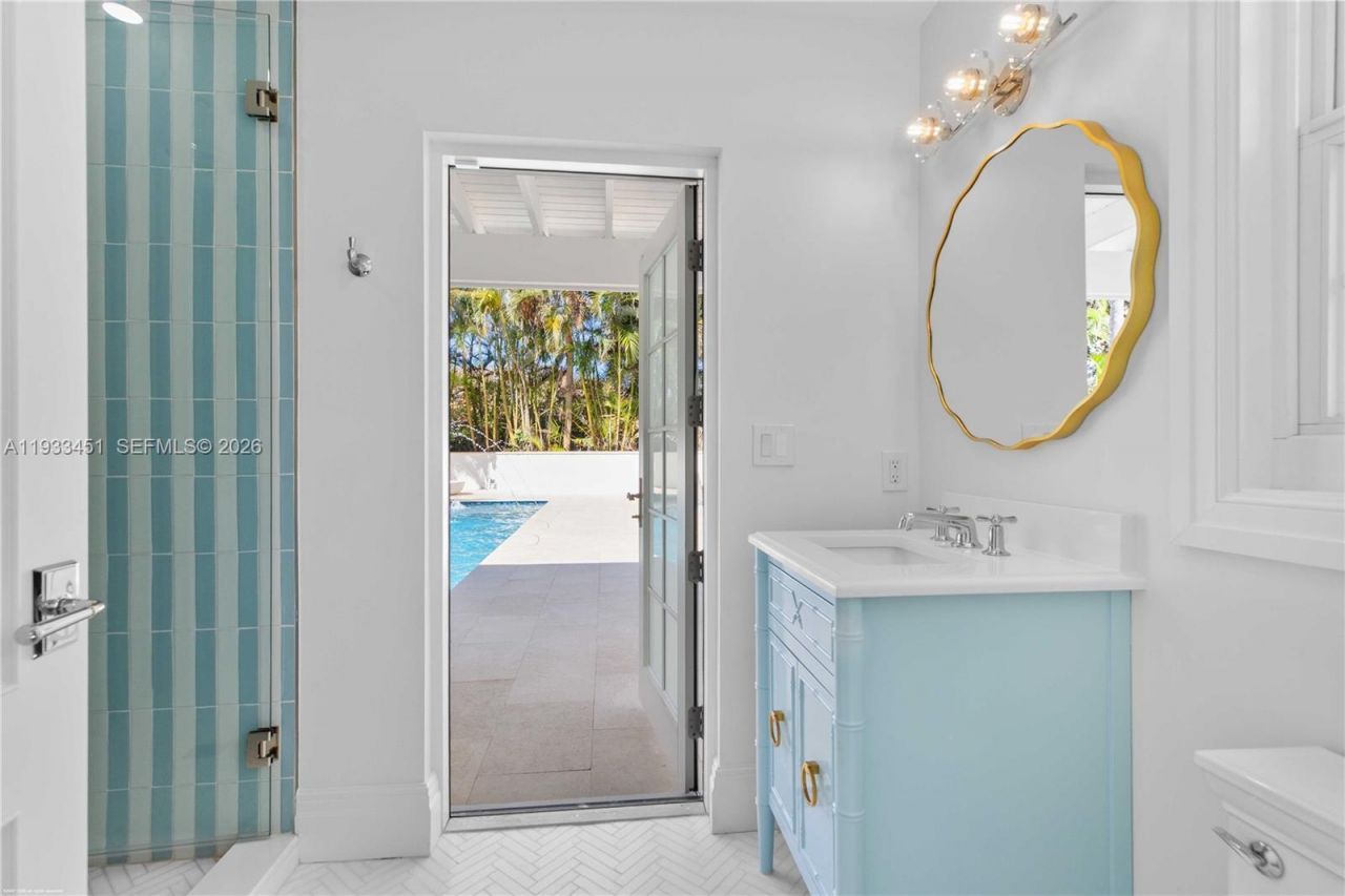 43 N Beach Rd, Jupiter Island, FL 33455 Photo