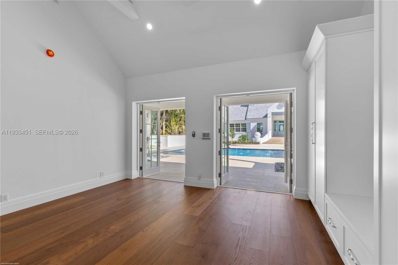 43 N Beach Rd, Jupiter Island, FL 33455 Photo