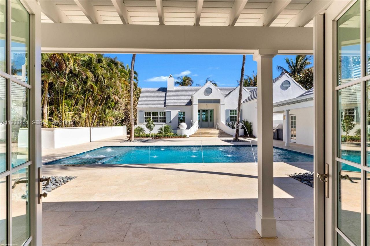 43 N Beach Rd, Jupiter Island, FL 33455 Photo