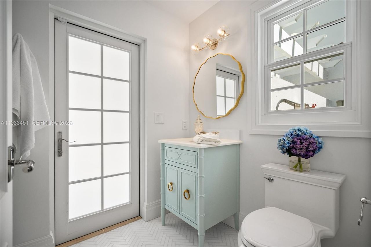 43 N Beach Rd, Jupiter Island, FL 33455 Photo