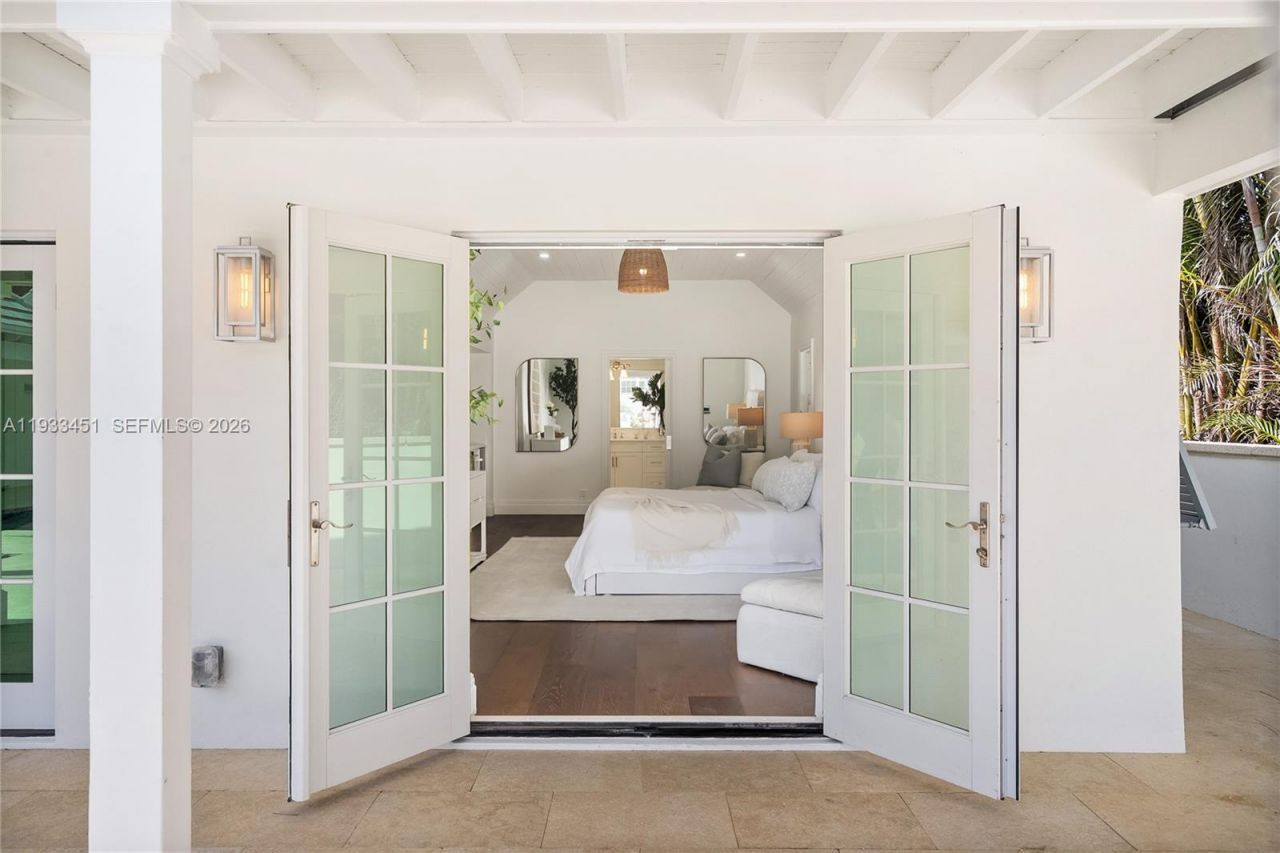 43 N Beach Rd, Jupiter Island, FL 33455 Photo