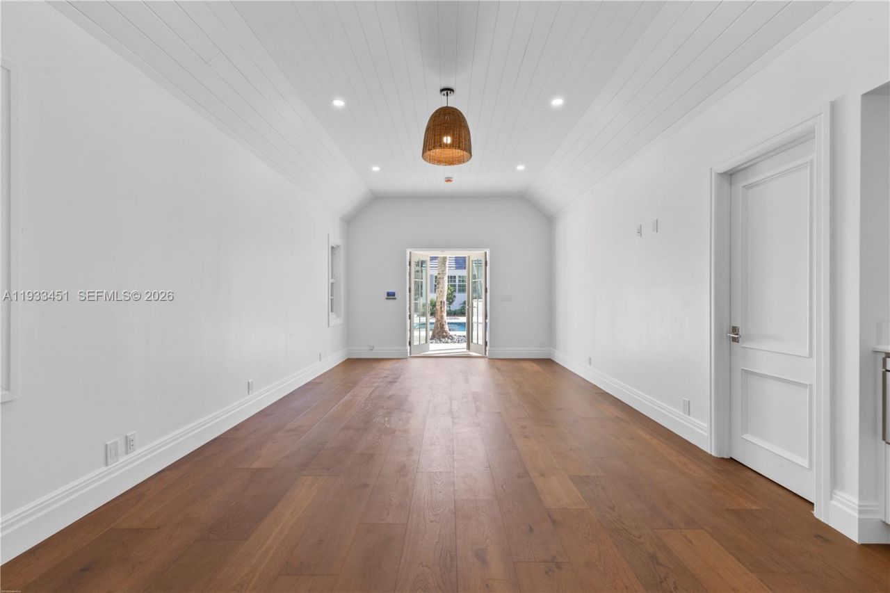 43 N Beach Rd, Jupiter Island, FL 33455 Photo