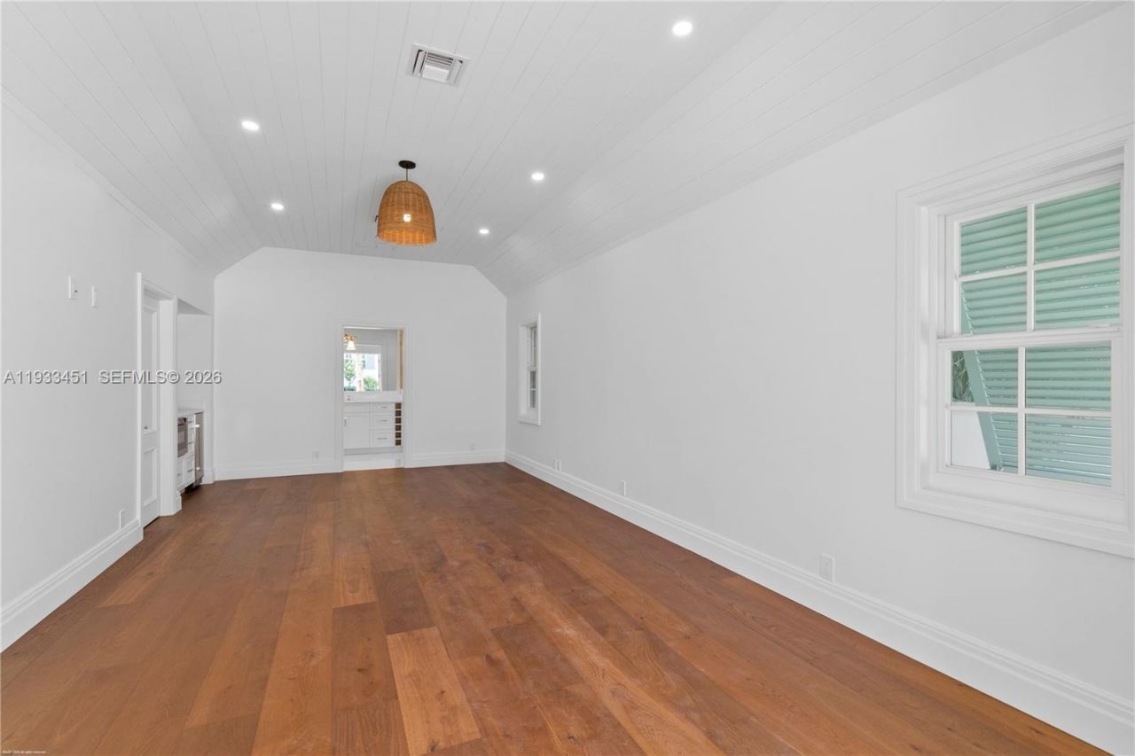 43 N Beach Rd, Jupiter Island, FL 33455 Photo