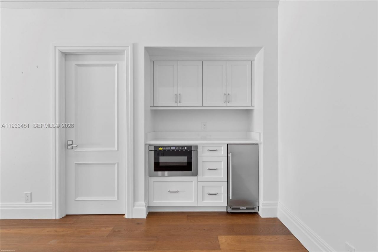 43 N Beach Rd, Jupiter Island, FL 33455 Photo