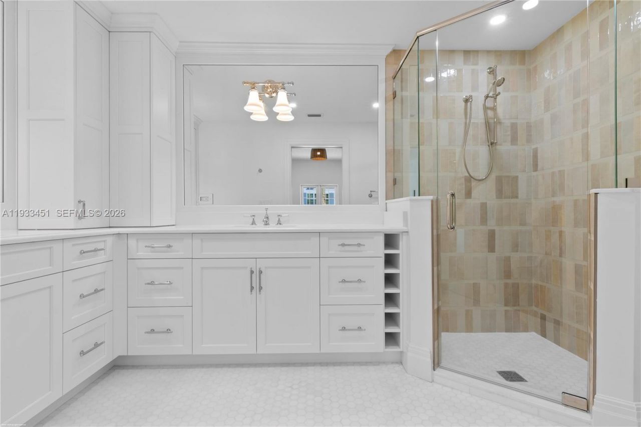 43 N Beach Rd, Jupiter Island, FL 33455 Photo