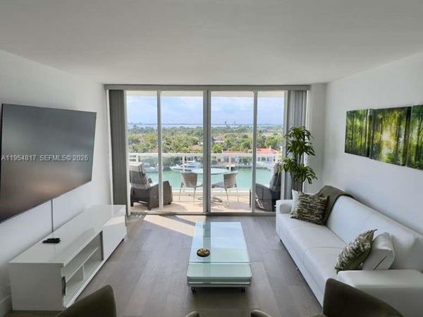 5600 Collins Ave , Unit 10L, Miami Beach, FL 33140