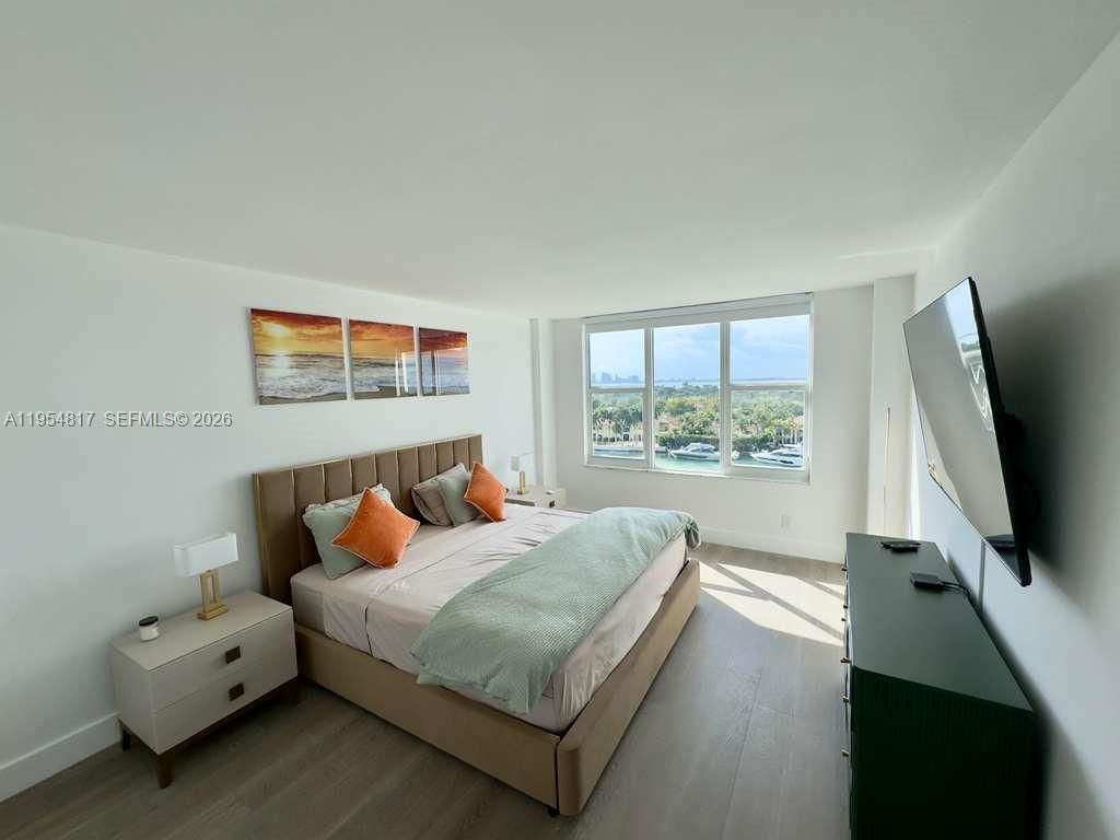 5600 Collins Ave , Unit 10L, Miami Beach, FL 33140 Photo