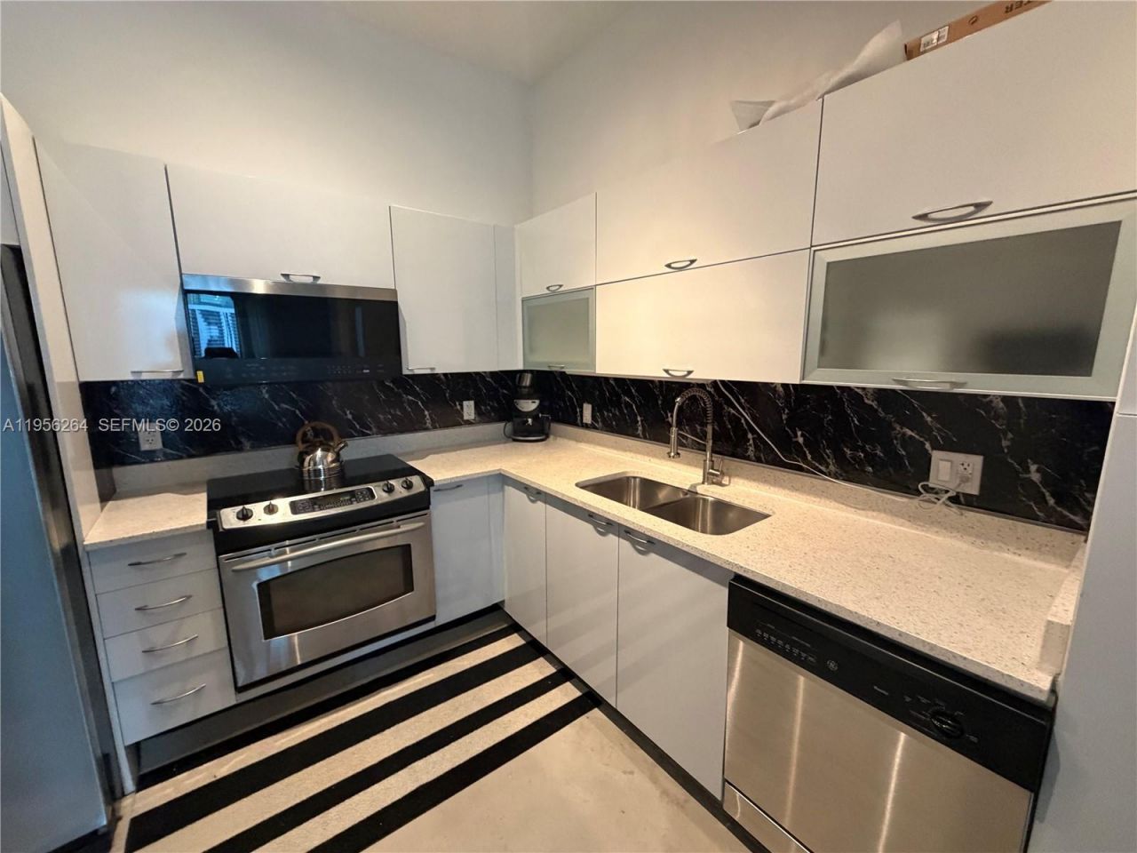 234 NE 3rd St , Unit 1908, Miami, FL 33132 Photo