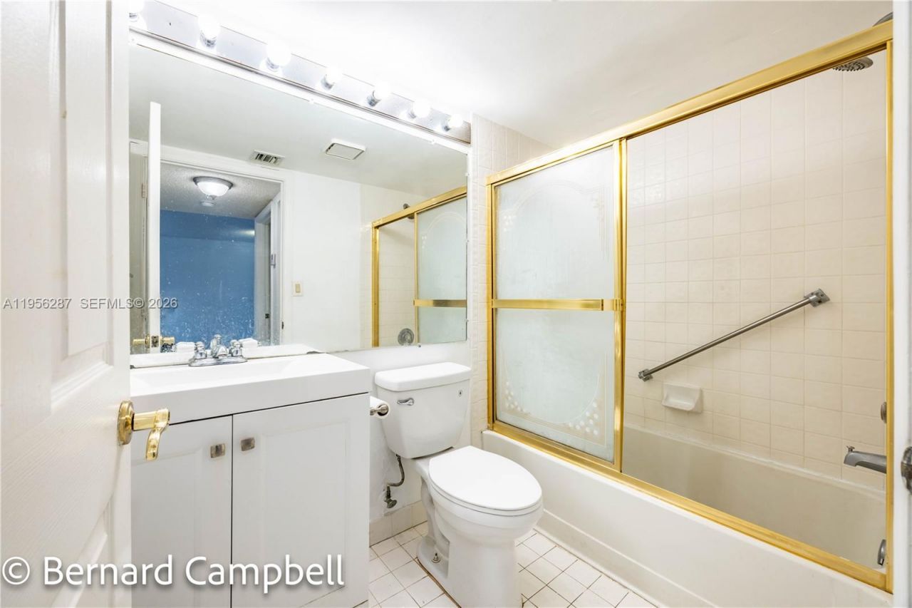 7264 S Devon Dr, Unit 112, Tamarac, FL 33321 Photo