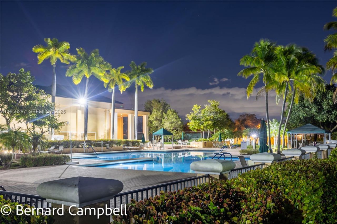 7264 S Devon Dr, Unit 112, Tamarac, FL 33321 Photo