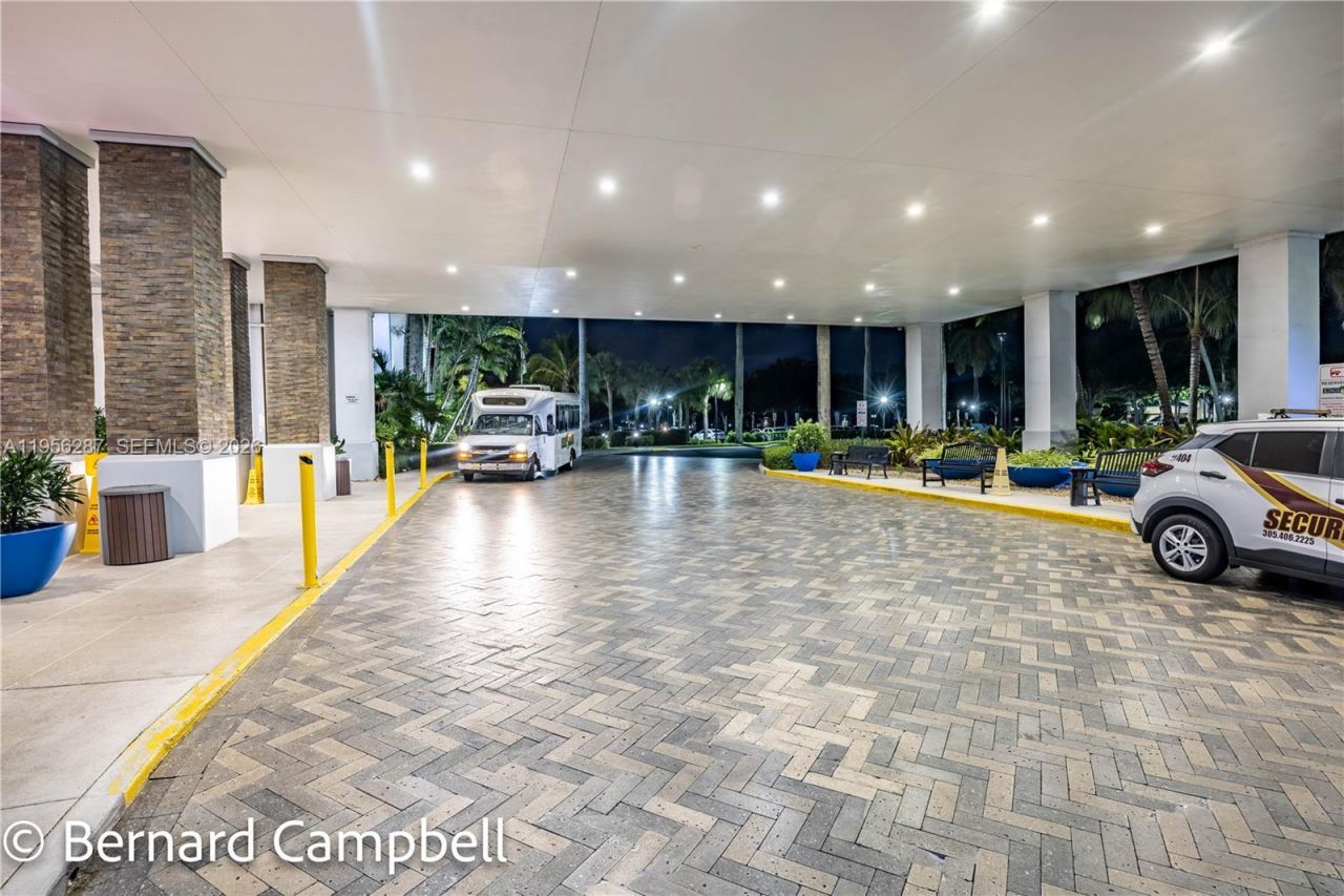 7264 S Devon Dr, Unit 112, Tamarac, FL 33321 Photo