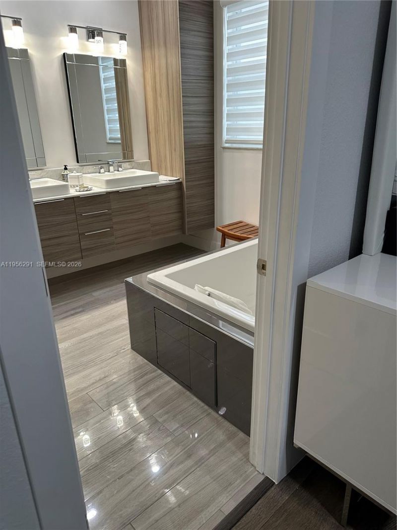 8548 SW 166th Pl , Miami, FL 33193 Photo